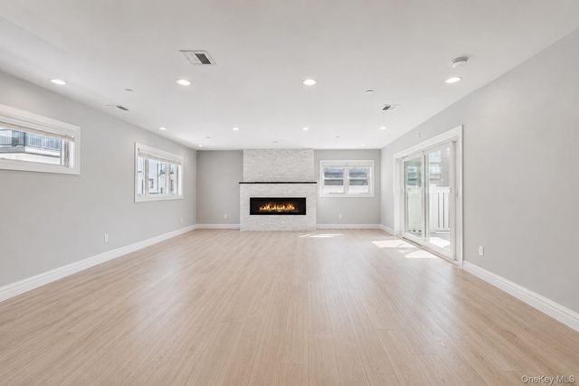 71 Michigan Street, Long Beach, NY 11561