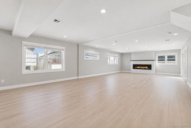71 Michigan Street, Long Beach, NY 11561
