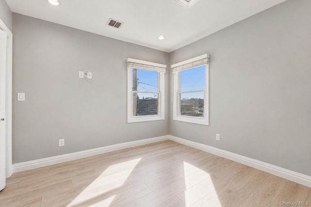71 Michigan Street, Long Beach, NY 11561