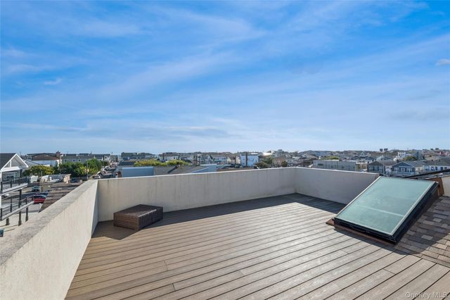 71 Michigan Street, Long Beach, NY 11561