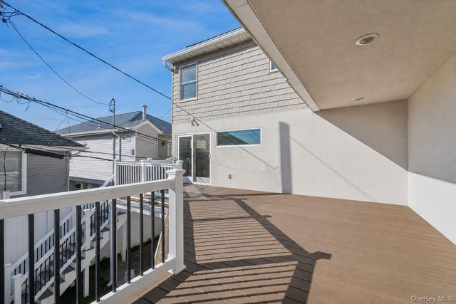 71 Michigan Street, Long Beach, NY 11561
