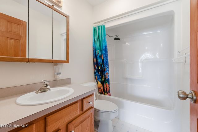 35 Harold Court, Hampstead, NC 28443