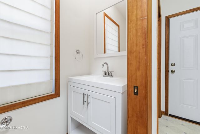 35 Harold Court, Hampstead, NC 28443