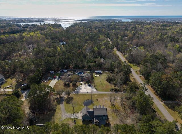 35 Harold Court, Hampstead, NC 28443