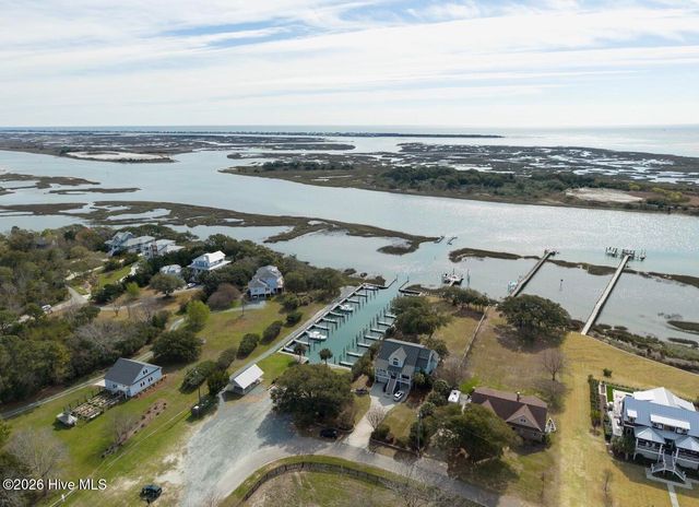 35 Harold Court, Hampstead, NC 28443