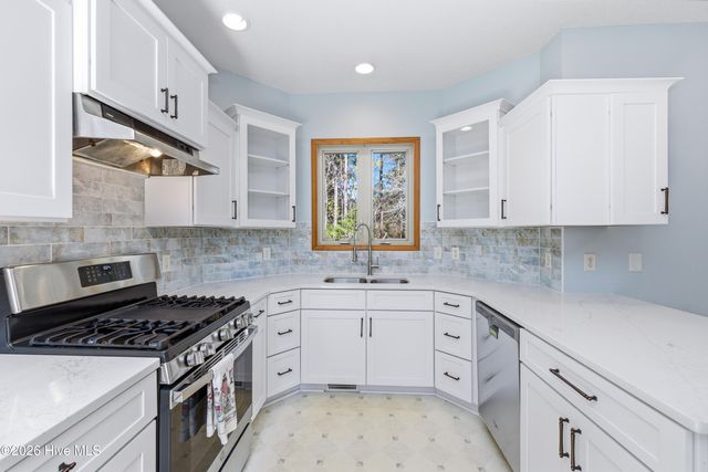 35 Harold Court, Hampstead, NC 28443