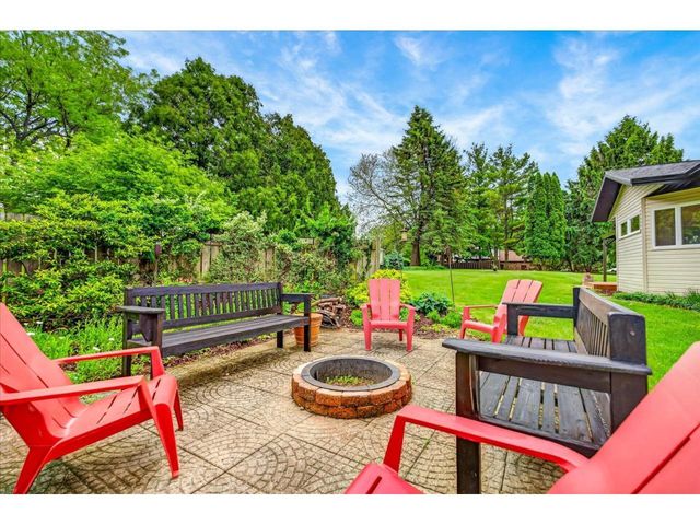 4314 Damascus Trail, Cottage Grove, WI 53527