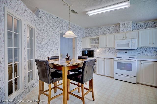2862 W Rutland Road, Avon Park, FL 33825