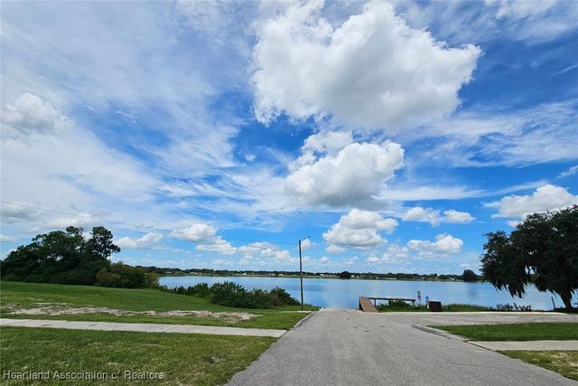 2862 W Rutland Road, Avon Park, FL 33825