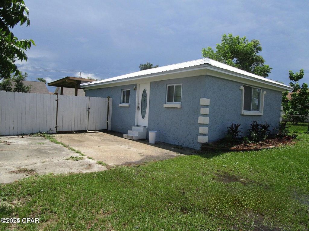 3020 Selma Avenue, Panama City, FL 32405