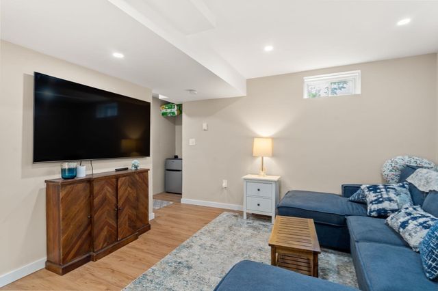 615 Adams St 615, Boston, MA 02122