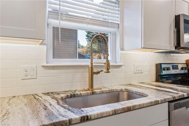 505 Torrey CT, Virginia Beach, VA 23454