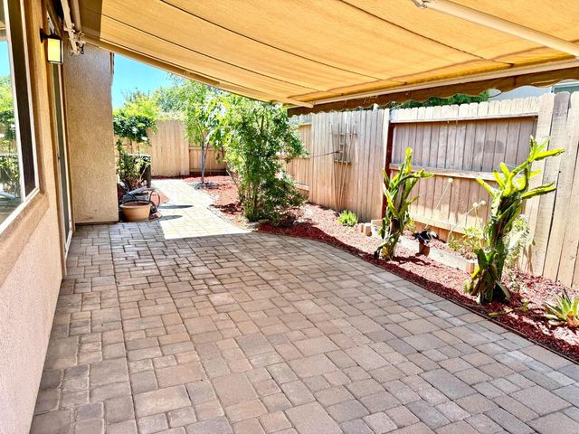 9946 Hatherton Way, Elk Grove, CA 95757