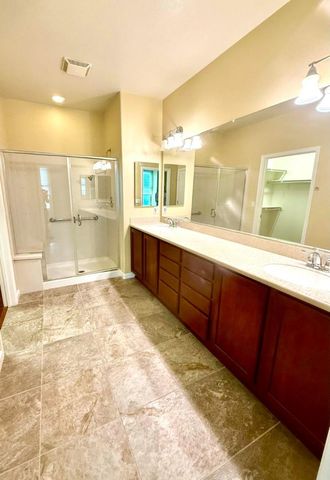 9946 Hatherton Way, Elk Grove, CA 95757