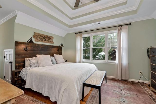 1060 Golden Avenue, Dahlonega, GA 30533