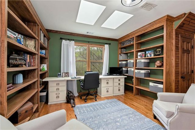 1060 Golden Avenue, Dahlonega, GA 30533