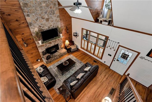 1060 Golden Avenue, Dahlonega, GA 30533