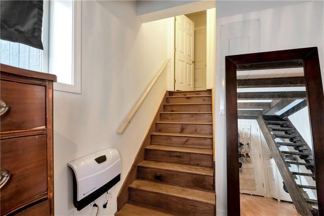 1060 Golden Avenue, Dahlonega, GA 30533