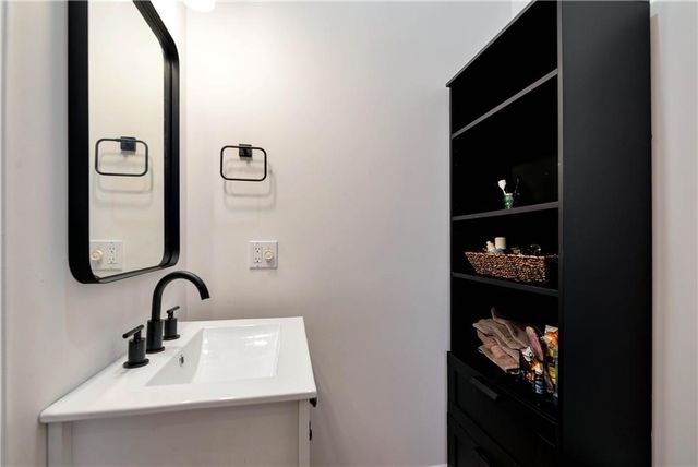 1060 Golden Avenue, Dahlonega, GA 30533