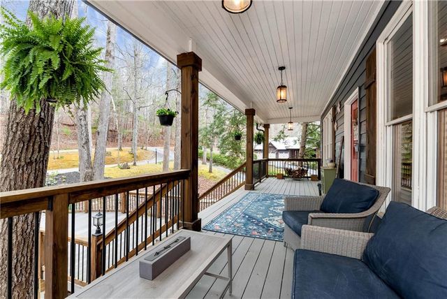 1060 Golden Avenue, Dahlonega, GA 30533