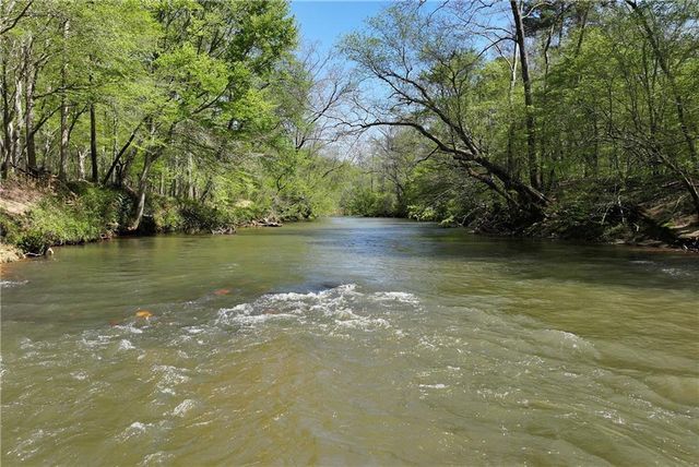 1060 Golden Avenue, Dahlonega, GA 30533