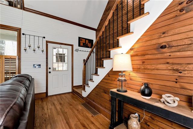 1060 Golden Avenue, Dahlonega, GA 30533