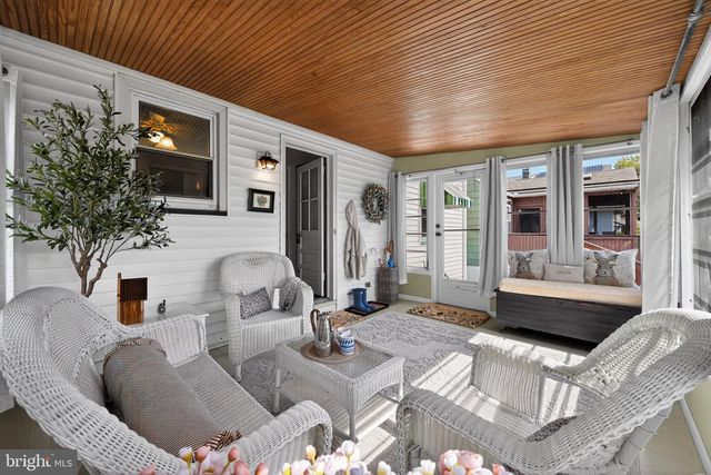 312 WASHINGTON AVE, Oaklyn, NJ 08107