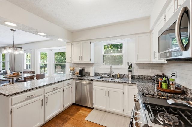 5203 Hickory Grove, Columbus, OH 43214