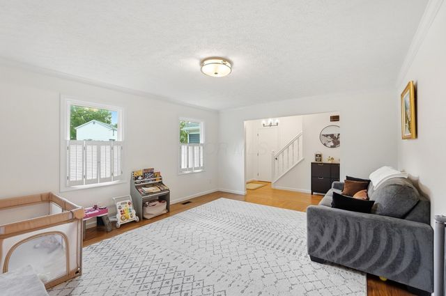 5203 Hickory Grove, Columbus, OH 43214