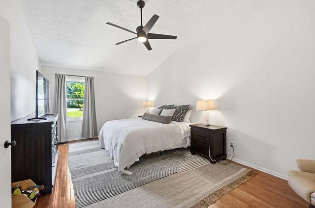 5203 Hickory Grove, Columbus, OH 43214