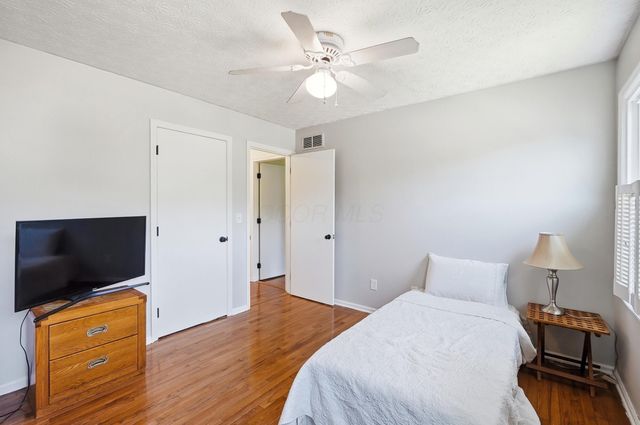 5203 Hickory Grove, Columbus, OH 43214