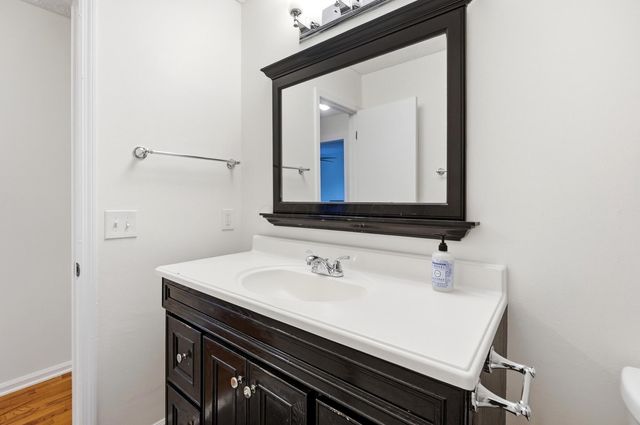 5203 Hickory Grove, Columbus, OH 43214