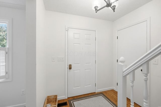 5203 Hickory Grove, Columbus, OH 43214