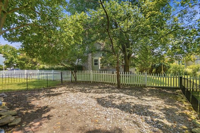 5203 Hickory Grove, Columbus, OH 43214