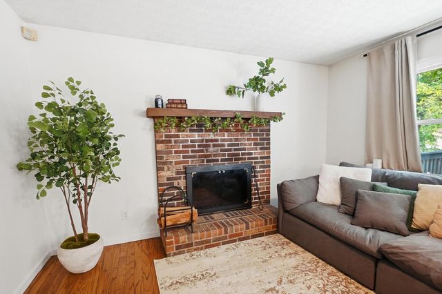 5203 Hickory Grove, Columbus, OH 43214