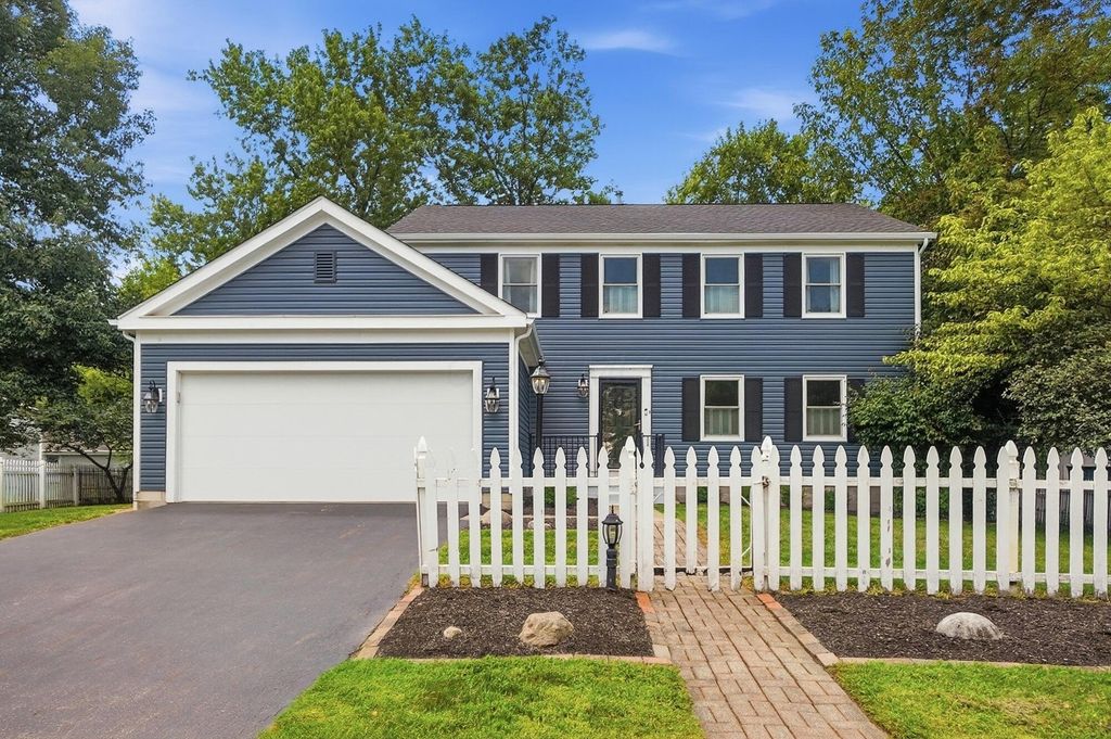 5203 Hickory Grove, Columbus, OH 43214