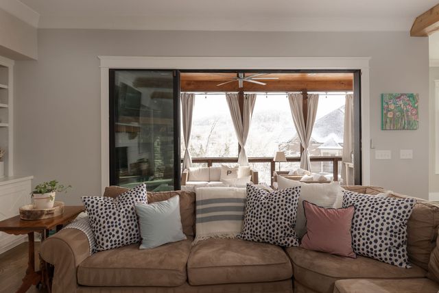 2186 Hartland Rd, Franklin, TN 37069