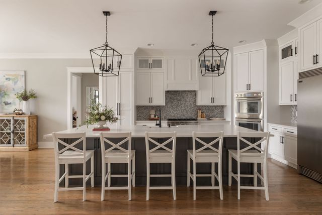 2186 Hartland Rd, Franklin, TN 37069