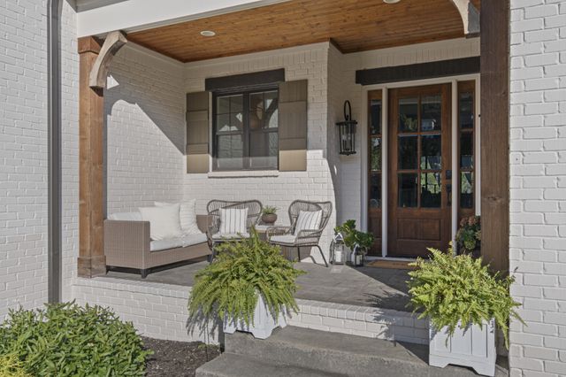 2186 Hartland Rd, Franklin, TN 37069