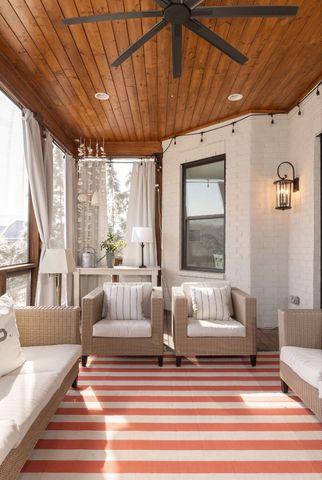 2186 Hartland Rd, Franklin, TN 37069