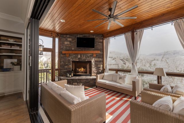 2186 Hartland Rd, Franklin, TN 37069