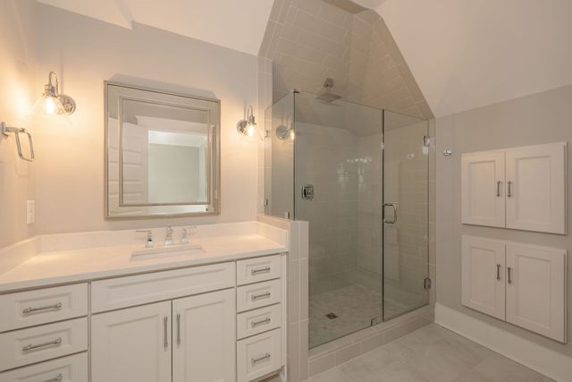 2186 Hartland Rd, Franklin, TN 37069