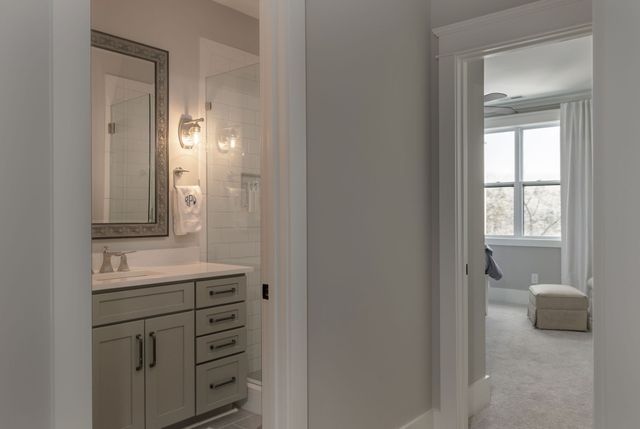 2186 Hartland Rd, Franklin, TN 37069