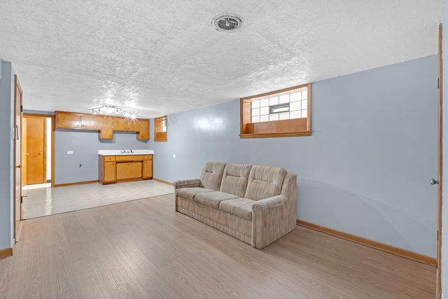 1528 N 21 Avenue, Melrose Park, IL 60160