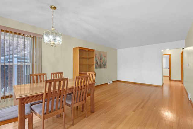 1528 N 21 Avenue, Melrose Park, IL 60160