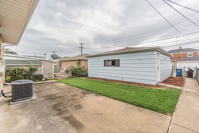 1528 N 21 Avenue, Melrose Park, IL 60160