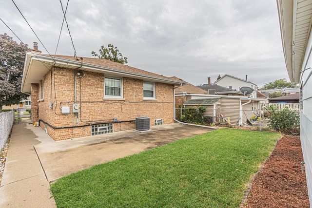 1528 N 21 Avenue, Melrose Park, IL 60160