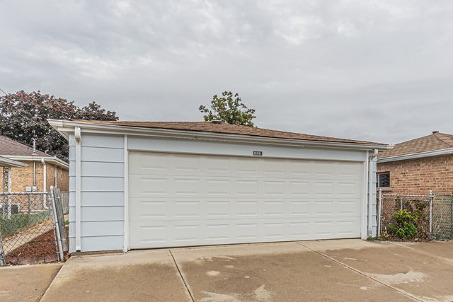 1528 N 21 Avenue, Melrose Park, IL 60160