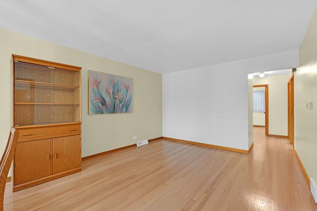 1528 N 21 Avenue, Melrose Park, IL 60160
