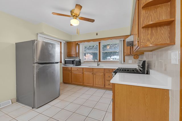 1528 N 21 Avenue, Melrose Park, IL 60160
